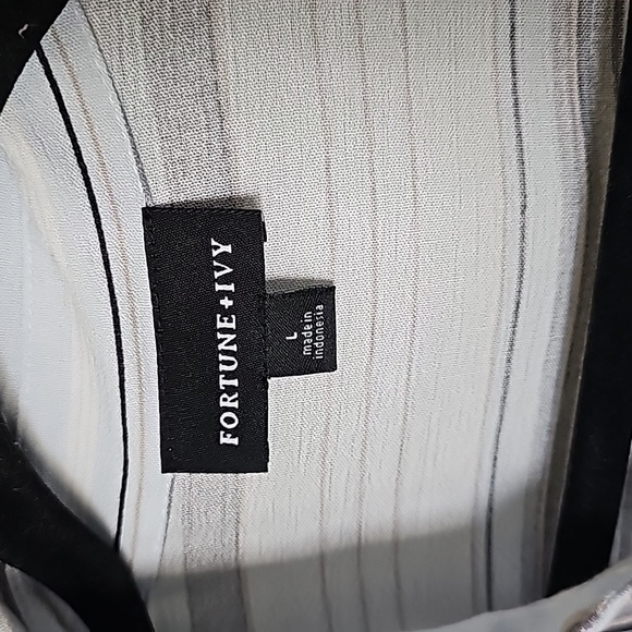 Fortune + Ivy Blake Coastal Cool tie button front striped Shirttail blouse large - Picture 3 of 11